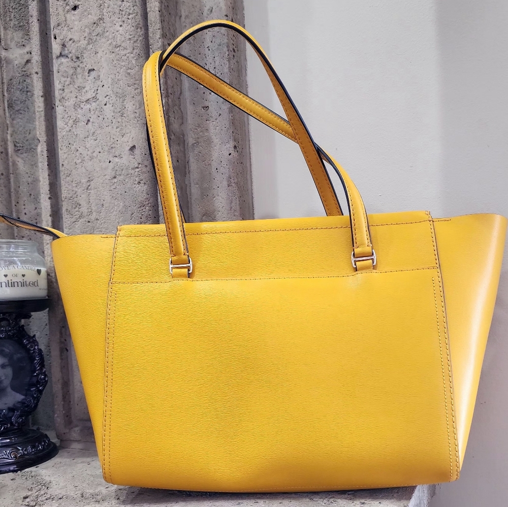Tory Burch Parker Tote (Small)9.5"H x 11.8"W x 5.3"D - Picture 3 of 17